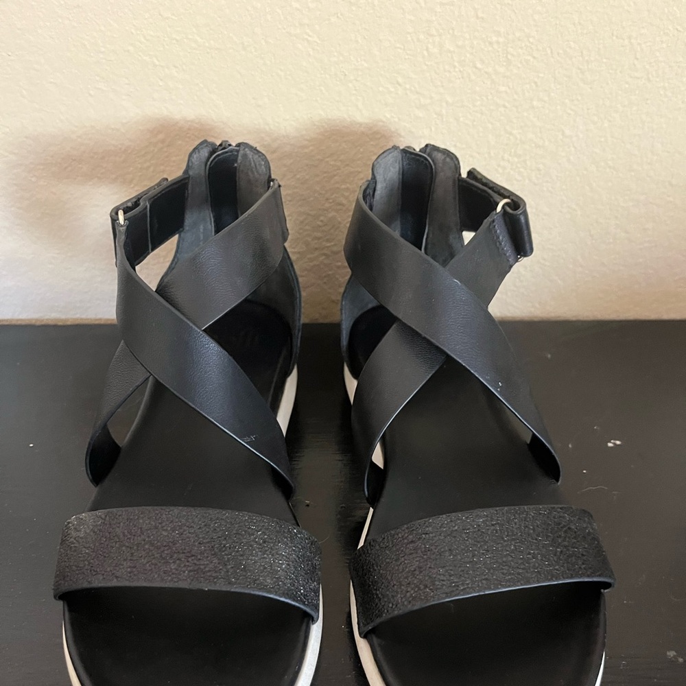 Soff sandals size 8